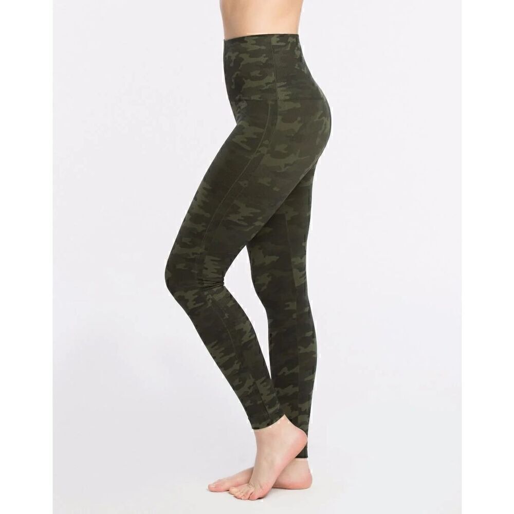 Brand New SPANX Look At Me Now Seamless Green Camo Leggings Medium